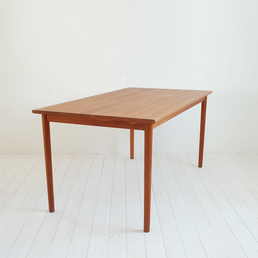 MM_table_02